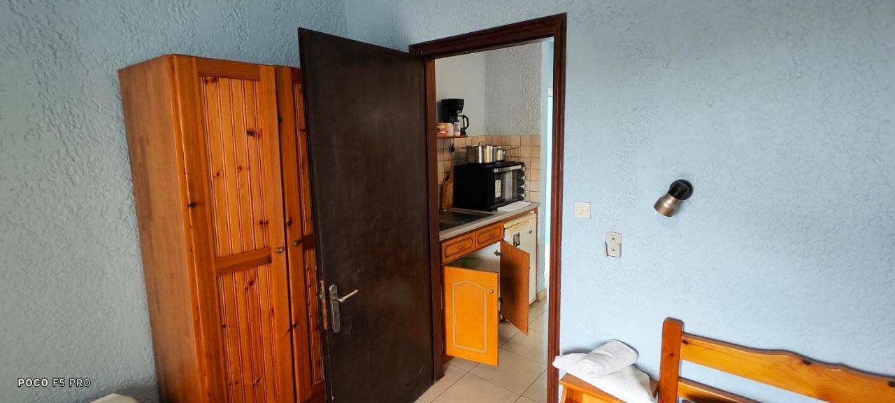 Giannis Apartments By Climbing House Panormos  Екстериор снимка
