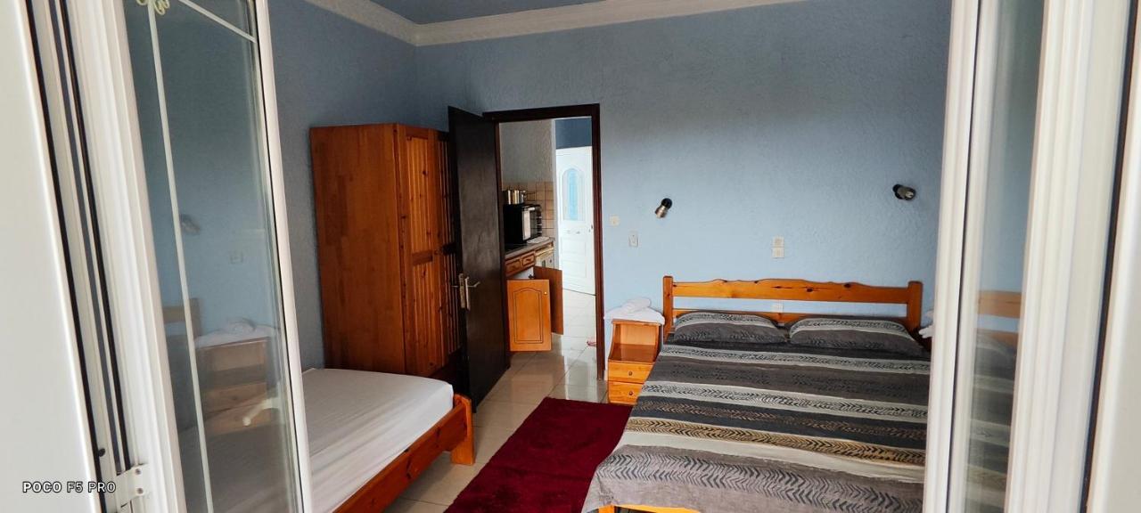 Giannis Apartments By Climbing House Panormos  Екстериор снимка