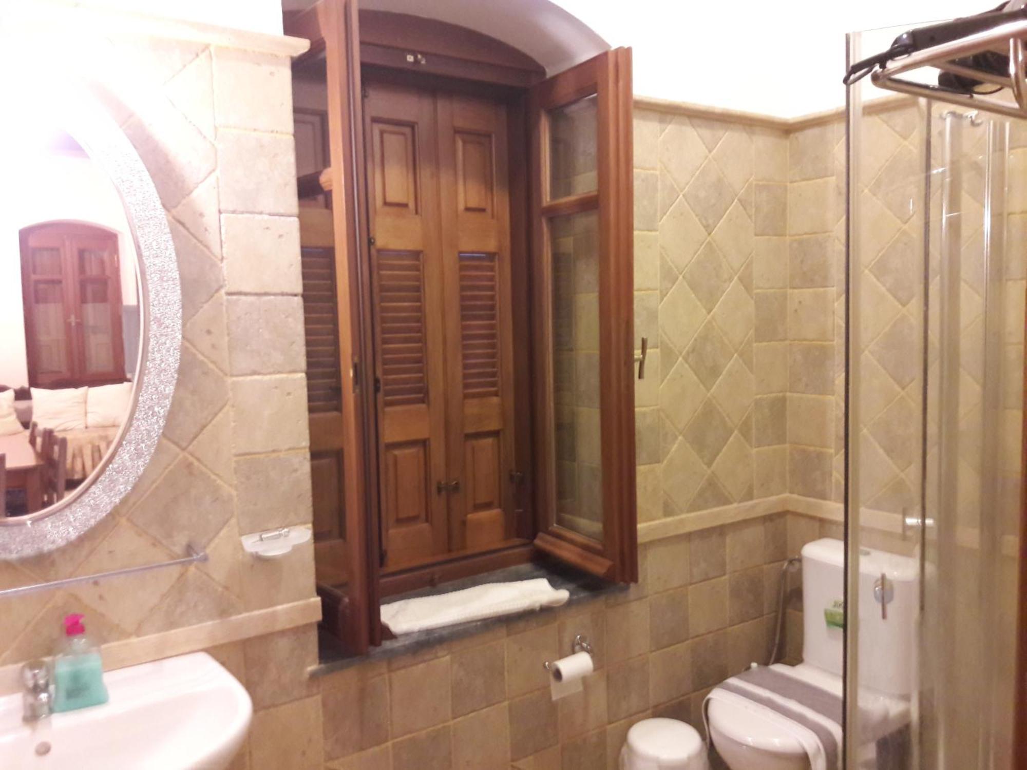 Giannis Apartments By Climbing House Panormos  Екстериор снимка